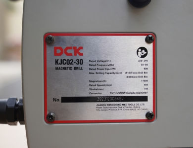 Máy khoan từ 900W 30mm KJC02-30 – DCK