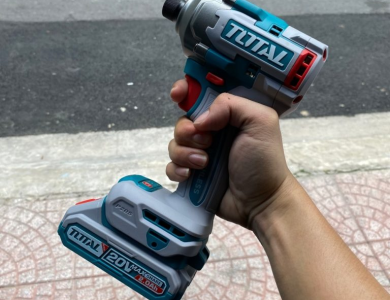 Bộ máy vặn vít 285Nm dùng pin 20V Total TIRLI2028