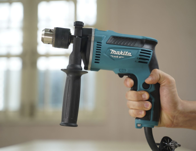 Máy khoan búa 26 phụ kiện Makita M8103KX2B