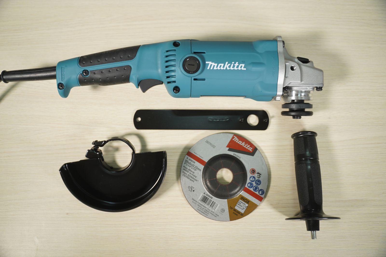 125mm Máy mài góc Makita GA5010