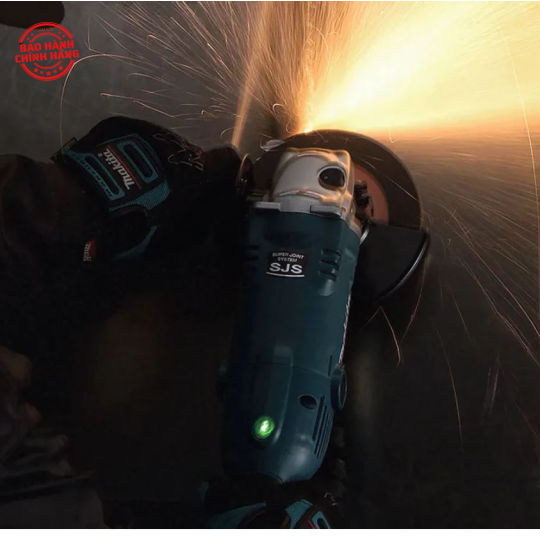   Máy mài góc Makita GA6021C công suất 1450W, đường kính lưỡi 150mm, công tắc bóp