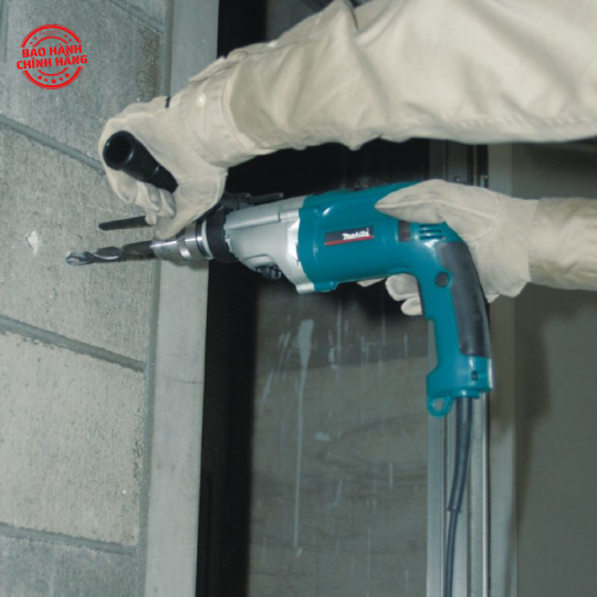 Máy khoan búa 2 tốc độ Makita HP2070