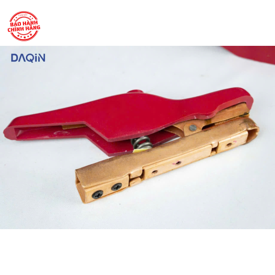 Kìm hàn cán gỗ 600A Daqin