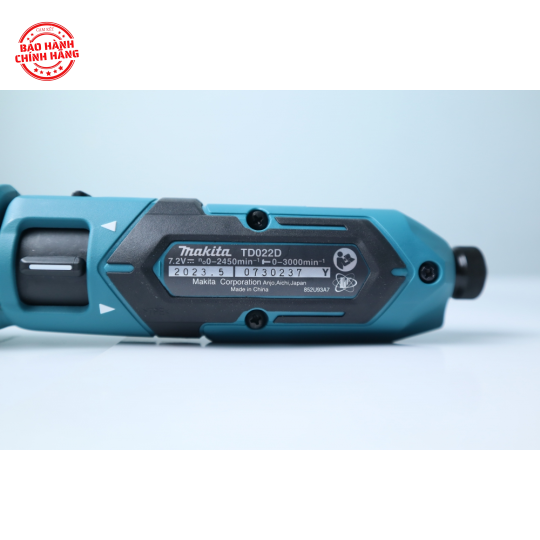 Máy vặn vít dùng pin Makita TD022DSE 7.2V
